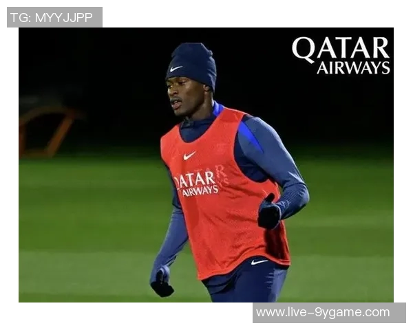 法媒报道努诺门德斯回归训练场复出时间仍未确定