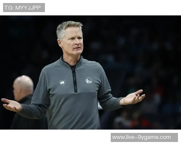 科尔强调年轻球员应积极奔跑才能在NBA获得机会