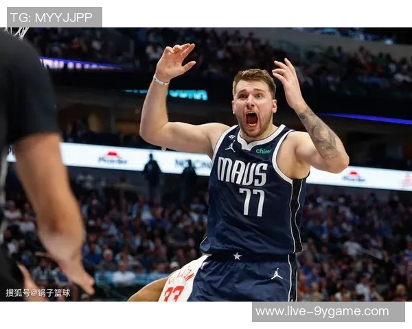 交易东契奇因担忧长期健康却换来浓眉伤病困扰的深思与反思 交易东契奇因担忧长期健康却换来浓眉伤病困扰的深思与反思