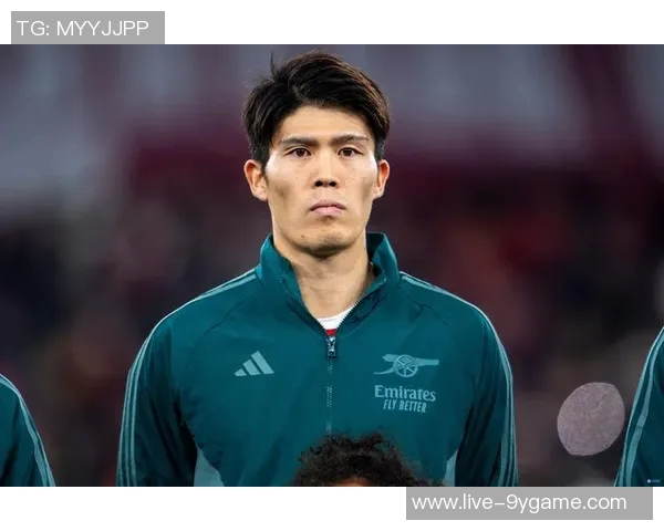 富安健洋与阿贾克斯签约至明夏合同依据表现而定 富安健洋与阿贾克斯签约至明夏合同依据表现而定