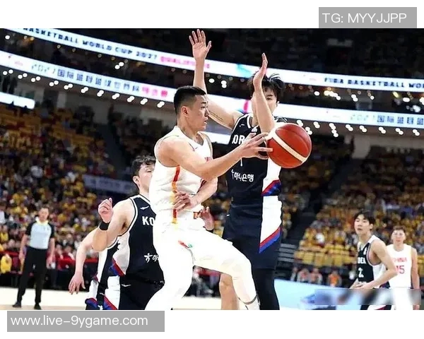 李贤重狂砍33分14篮板赛前准备充分解说员称其为比赛关键人物